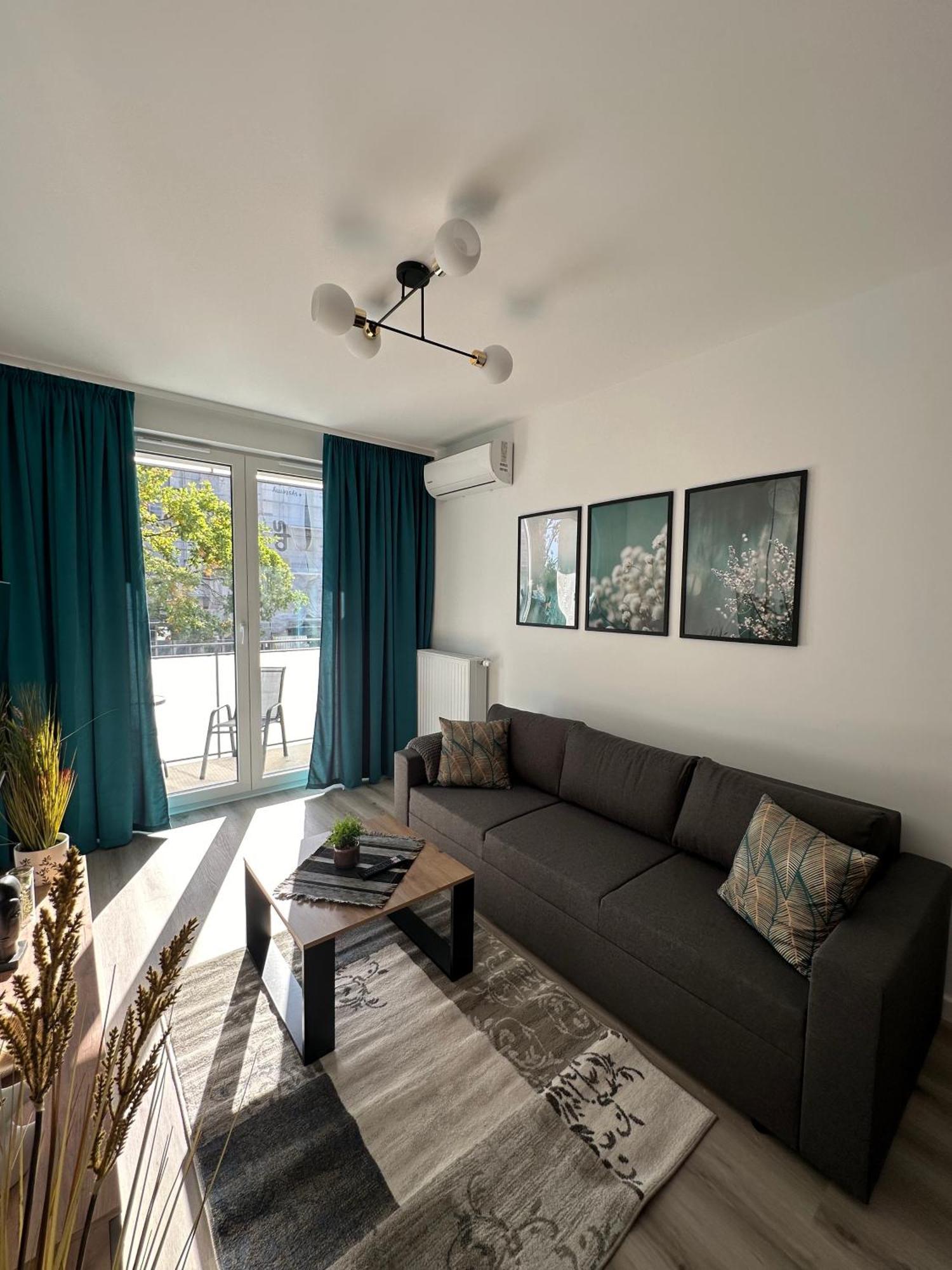 Skytravel 26 Apartament Pileckiego Nowy Dwor Mazowiecki Airport Modlin 24H Zewnętrze zdjęcie
